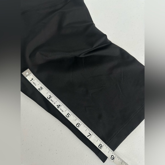 NWT. CALVIN KLEIN PERFORMANCE Shorts Size Small - Picture 8 of 11